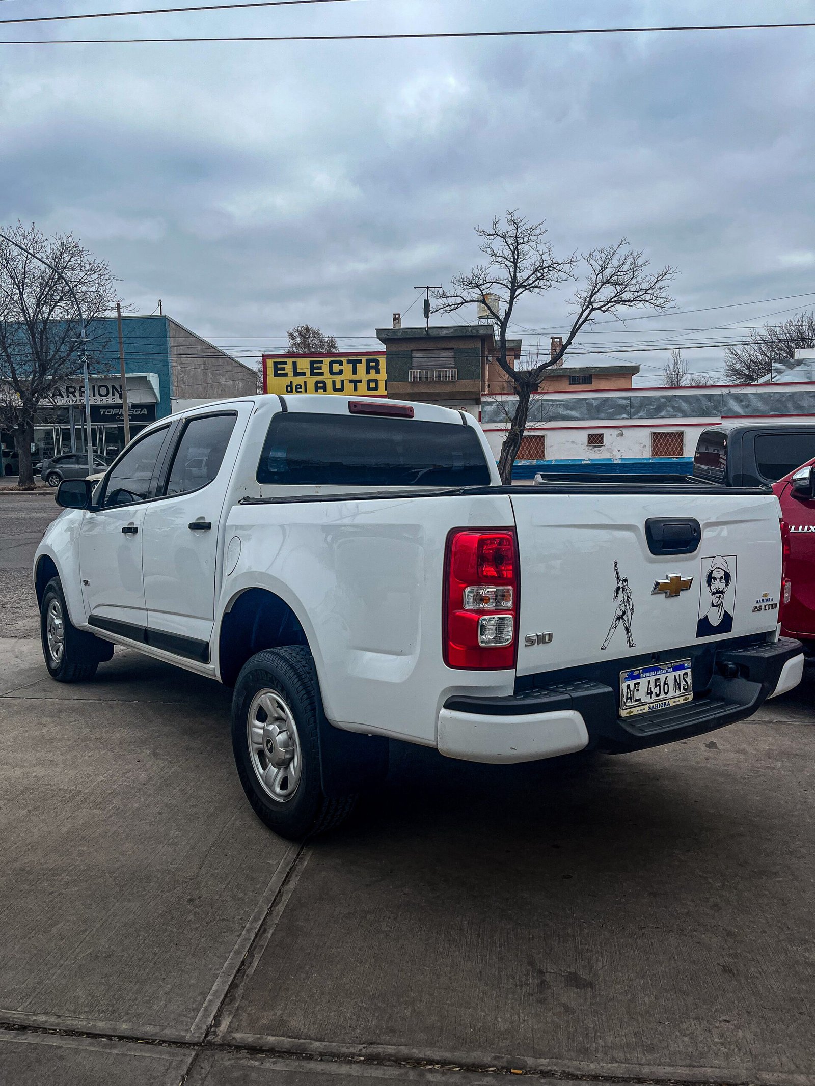 
								Chevrolet full									