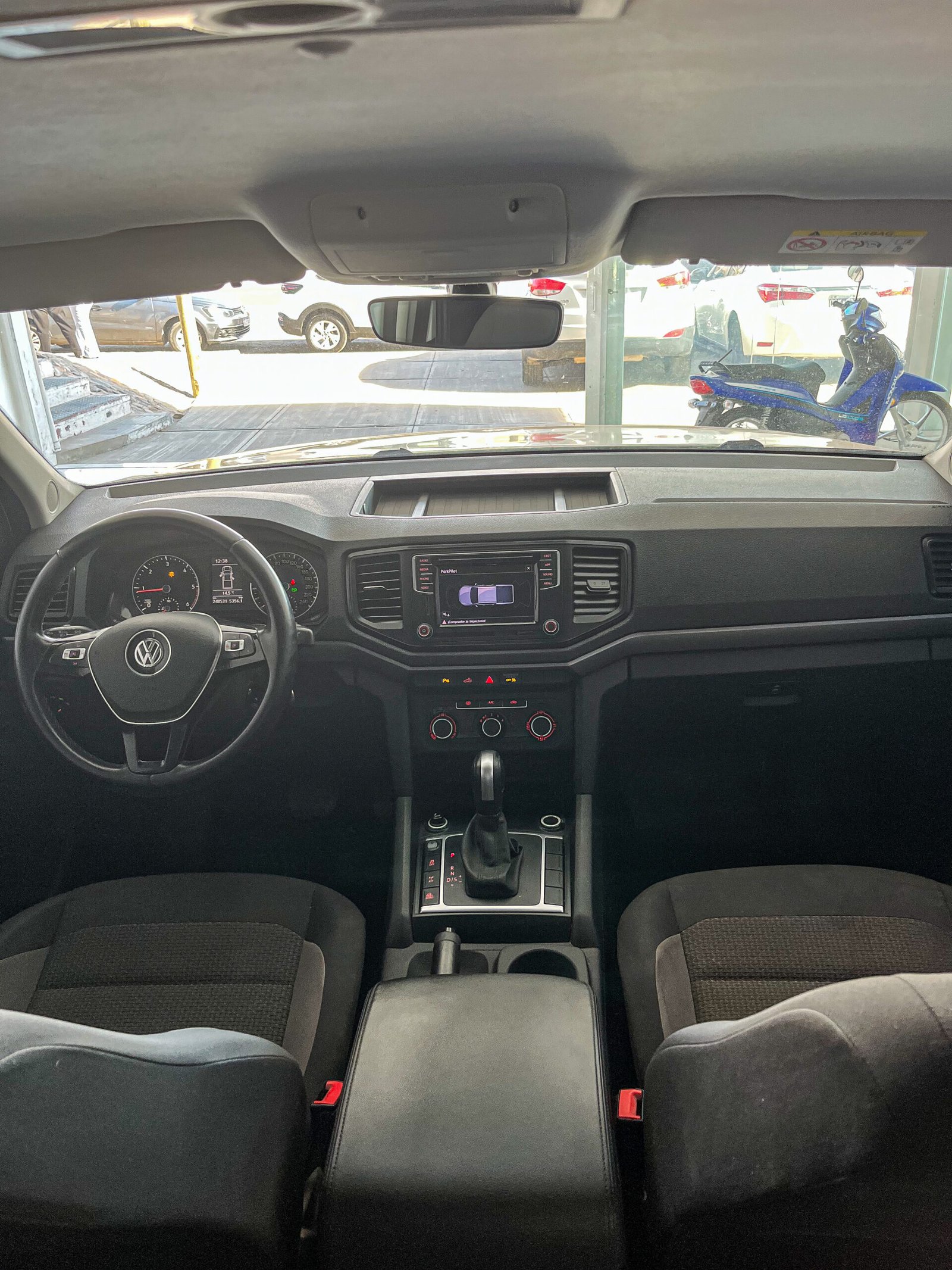 VOLKSWAGEN AMAROK