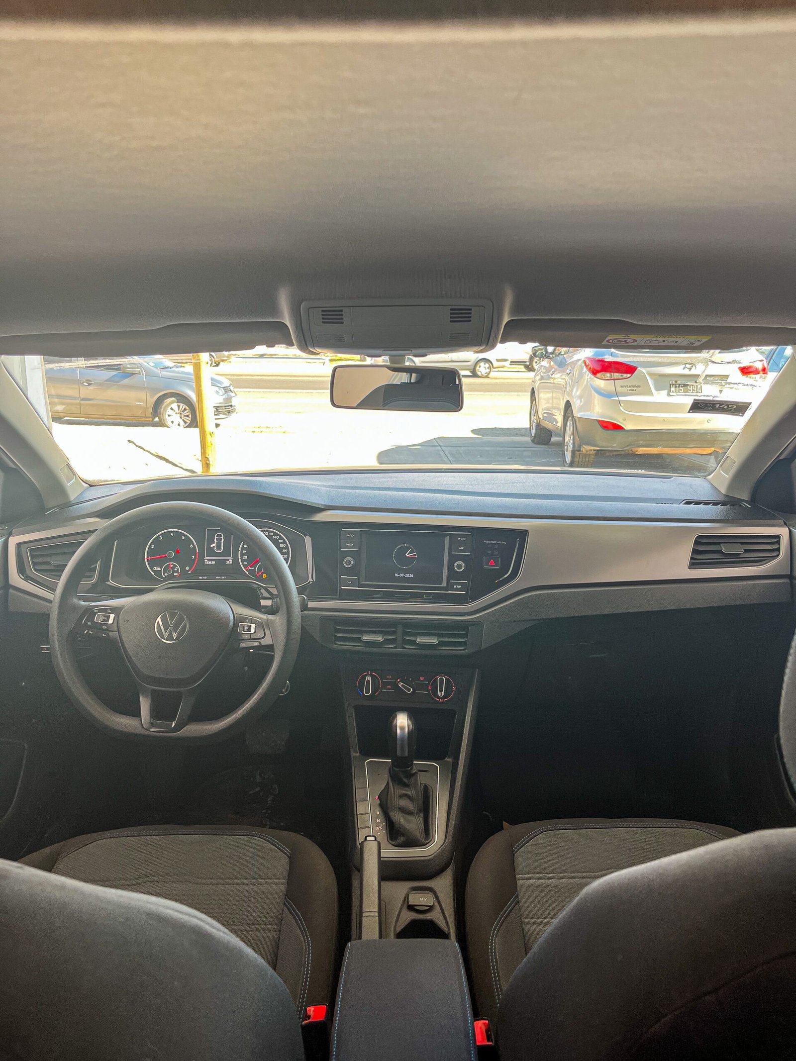 
								Volkswagen Nivius full									