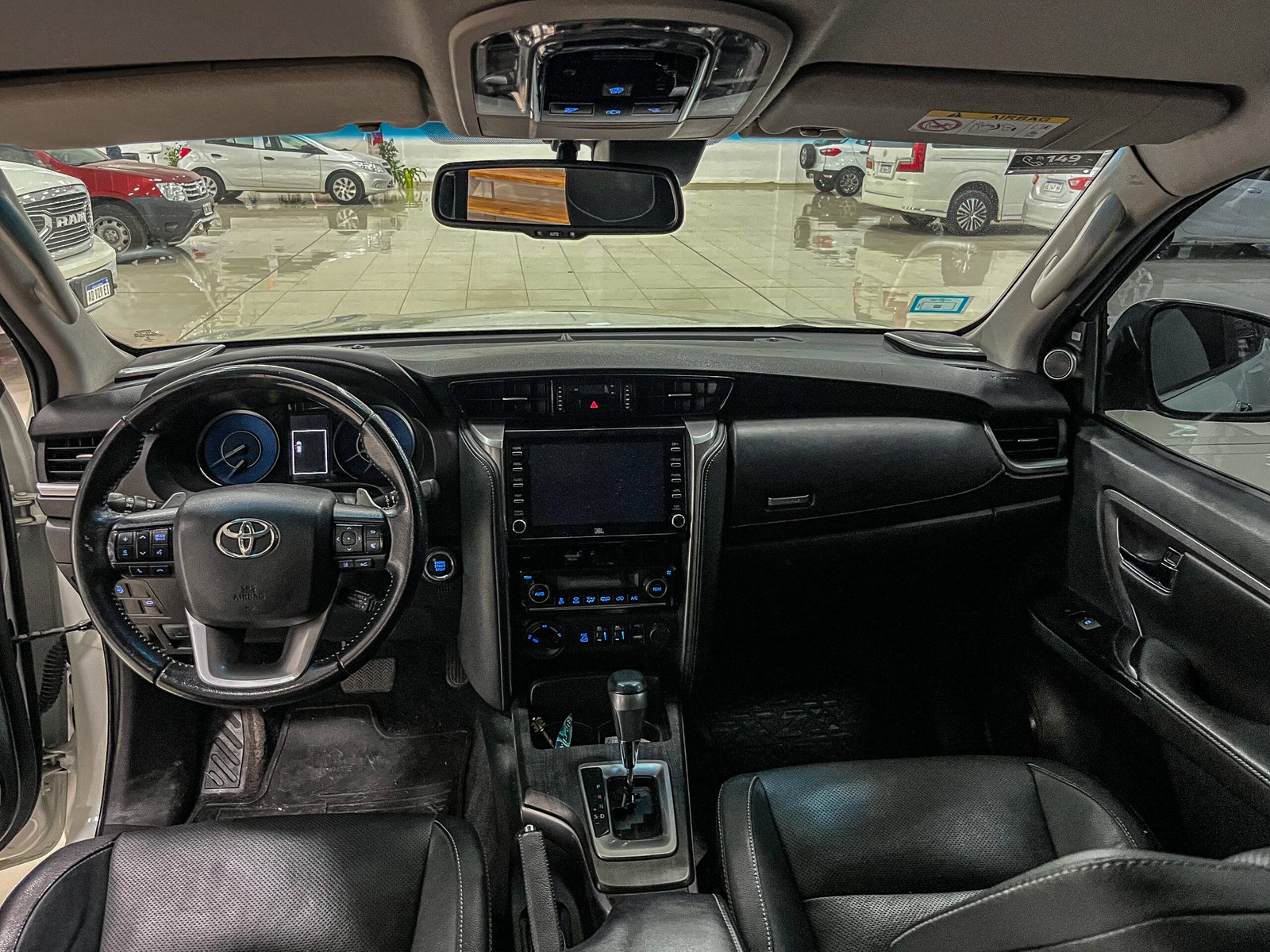 
								TOYOTA full									